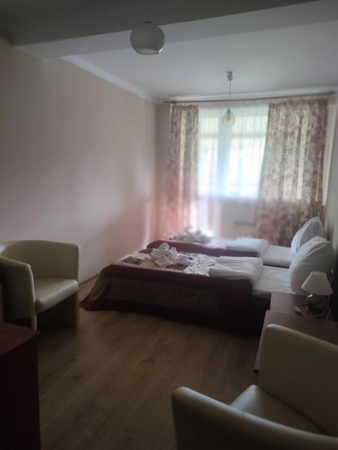Zajazd U Kmity Postołów Buitenkant foto