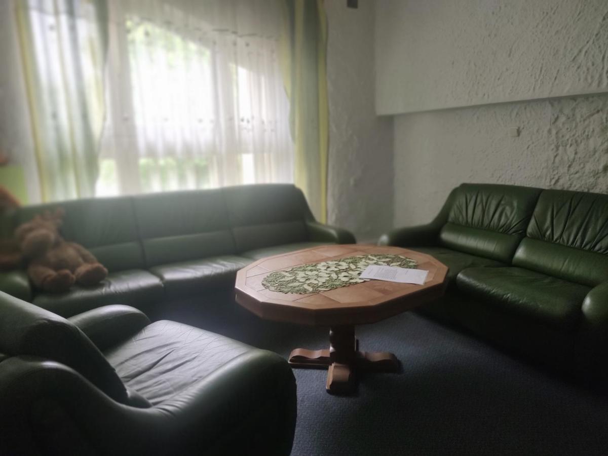 Zajazd U Kmity Postołów Buitenkant foto
